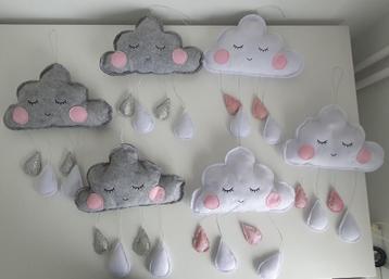 6 wolkjes uit vilt om op te hangen beschikbaar voor biedingen