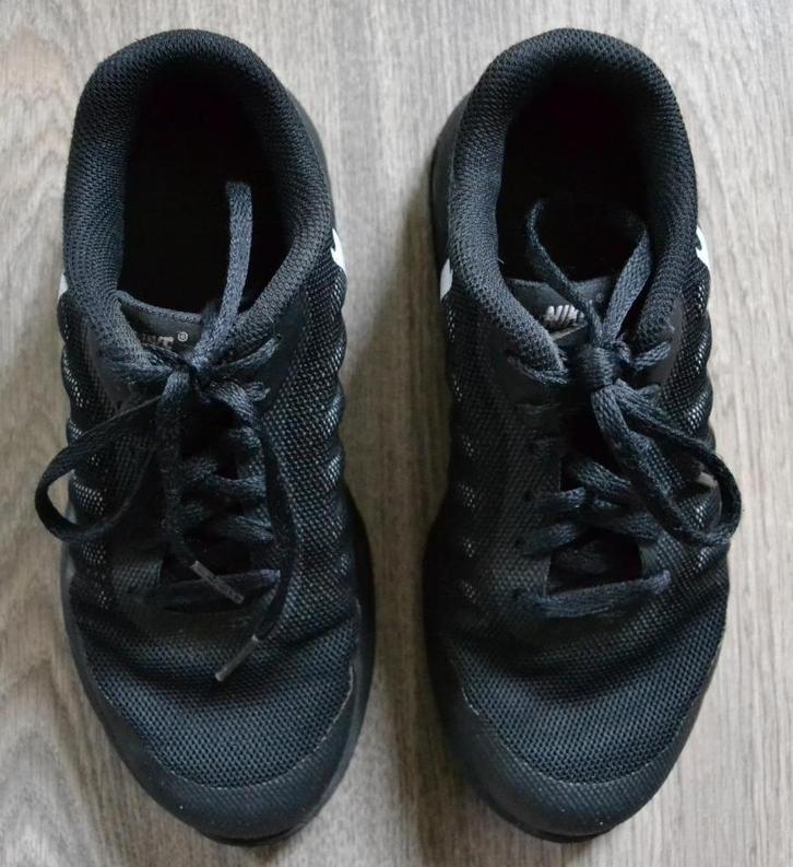 Schoenen Nike maat 33,5, Kinderen en Baby's, Kinderkleding | Schoenen en Sokken, Gebruikt, Schoenen, Jongen of Meisje, Ophalen of Verzenden