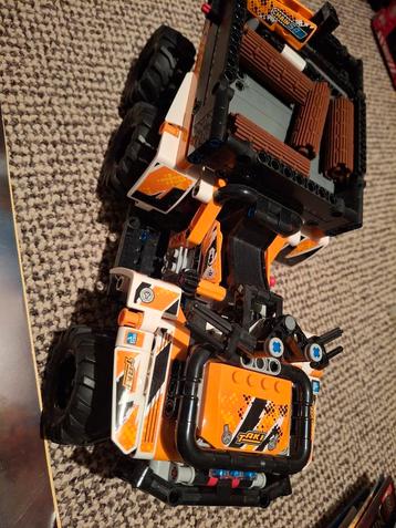 Lego technic all terrain 42139 beschikbaar voor biedingen