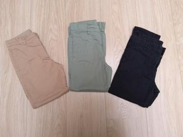 3 broeken chino in katoen van H&M maat 128 beschikbaar voor biedingen