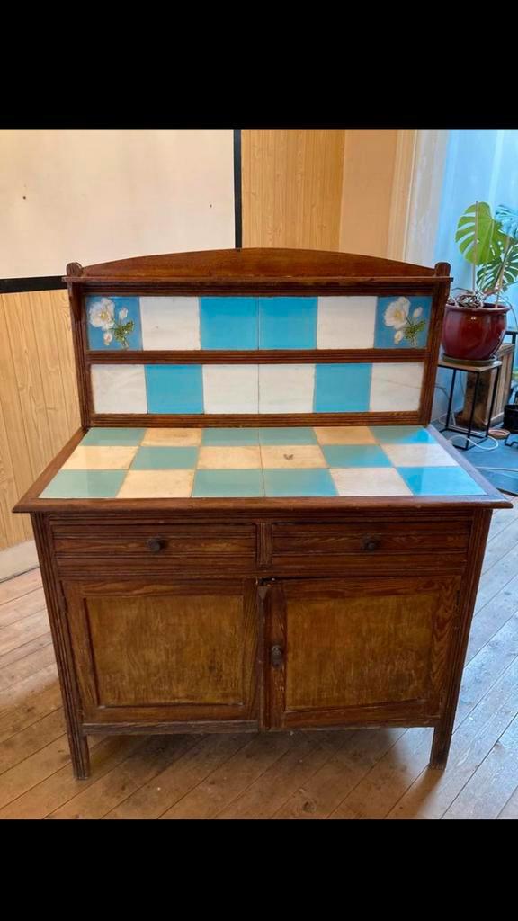 Tegel kastje vintage, Verzamelen, Retro, Huis en Inrichting, Ophalen