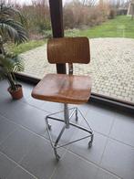 Chaise de médecin années 60 de la marque Bremshey, Enlèvement