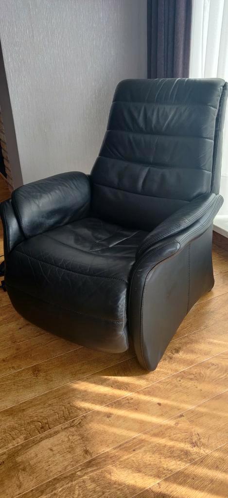 Italiaans design lederen  relax zetel., Huis en Inrichting, Fauteuils, Zo goed als nieuw, Ophalen