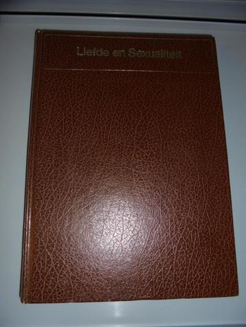 2 Oudere educatieve liefdesboeken beschikbaar voor biedingen