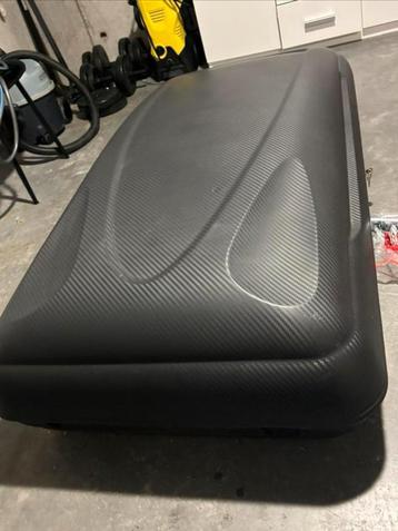 Dakkoffer + dakrails (2 sleutels) 480 l beschikbaar voor biedingen