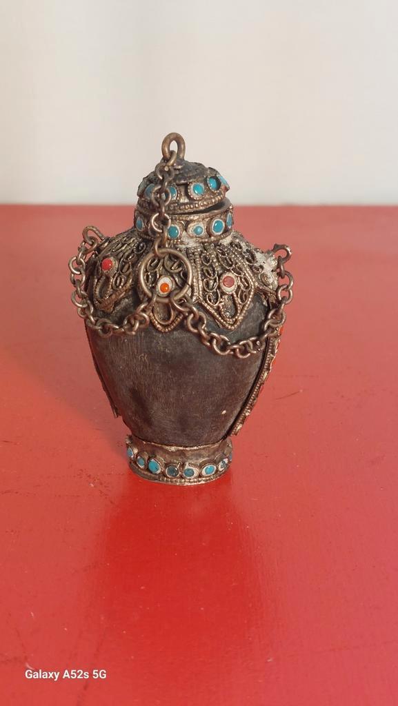 Chinees-Tibitan ruikfles., Antiek en Kunst, Kunst | Niet-Westerse kunst, Ophalen of Verzenden