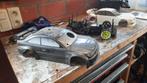 Auto op afstandsbediening met 2 boddy s, Hobby en Vrije tijd, Ophalen, Gebruikt, Benzine, Auto onroad