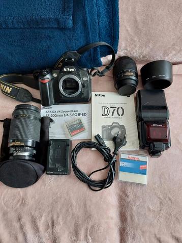 Nikon D70 avec sac à dos et accessoires