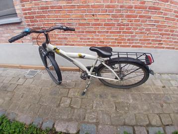 Sportieve Fiets! mits wat onderhoud terug top! doe een bod!! beschikbaar voor biedingen