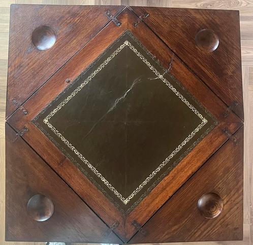 Antieke, met leer ingelegde kaarttafel. Met enveloppebladen., Antiek en Kunst, Antiek | Meubels | Tafels, Ophalen of Verzenden