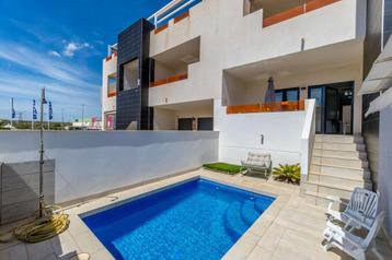  Gelijkvloerse woning/zwembad in Orihuela Costa beschikbaar voor biedingen