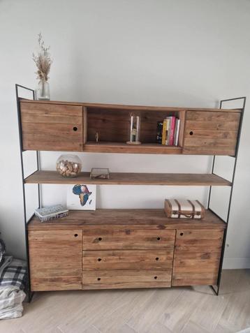 Meuble de rangement / buffet en bois et métal – style indust beschikbaar voor biedingen