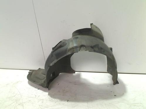 BINNENSPATSCHERM LINKS VOOR Skoda Fabia III Combi (NJ5), Auto-onderdelen, Carrosserie, Spatbord, Skoda, Voor, Links, Gebruikt
