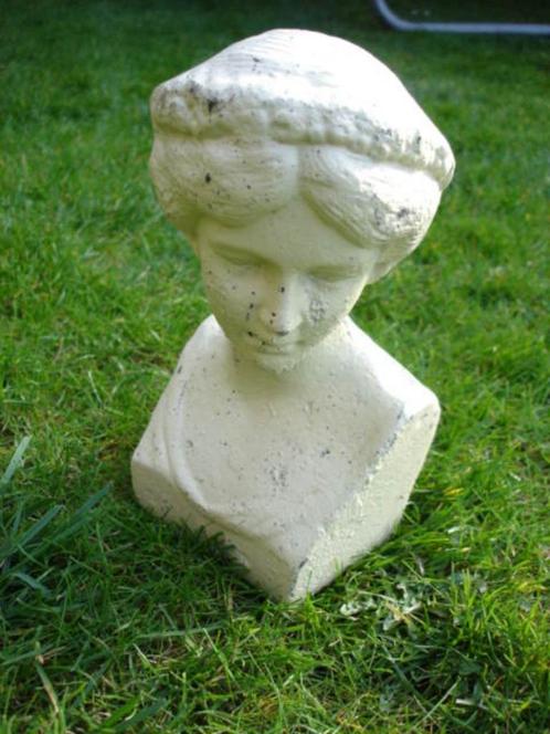 Buste van een vrouw in roestig wit gietijzer, Tuin en Terras, Tuinwanddecoratie, Nieuw, Ophalen