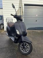 Scooter A - klasse - motorisch 100%, Fietsen en Brommers, Ophalen, Zo goed als nieuw