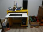 geel houten (pc)bureel op wieltjes, Ophalen, Met wielen, Gebruikt, Bureau