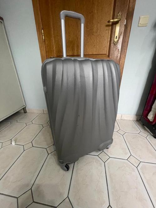 Reiskoffers,troley's en rugzak, Handtassen en Accessoires, Koffers, Gebruikt, Slot, Uitschuifbare handgreep, Wieltjes, Ophalen