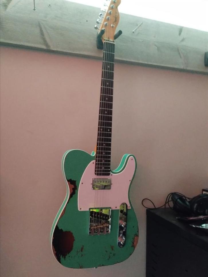 Telecaster custom made
Heavy relic
Nitro laq, Musique & Instruments, Instruments à corde | Guitares | Électriques, Comme neuf