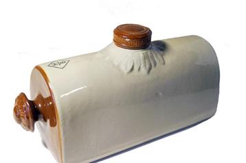 Antieke aardewerk warmwater-/bedkruik beschikbaar voor biedingen