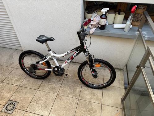 terreinfiets voor kinderen (7-8 jaar), Fietsen en Brommers, Fietsen | Kinderfietsjes, Zo goed als nieuw, 16 tot 20 inch, Zijwieltjes