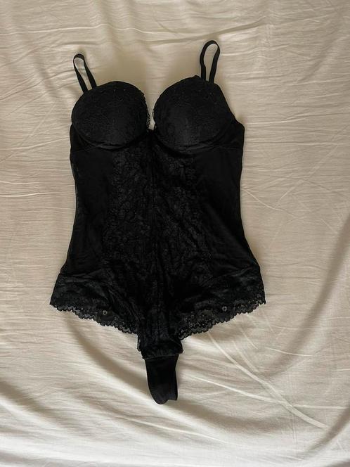 Lingerie van kant met een verhaal, Kleding | Dames, Ondergoed en Lingerie, Body of Korset, Zwart, Ophalen of Verzenden