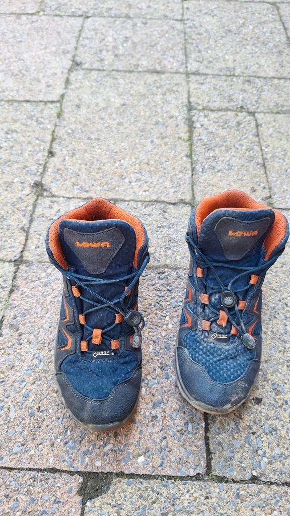 LOWA wandelschoenen voor kids (maat 33), Sport en Fitness, Bergsport en Wandelen, Gebruikt, Ophalen