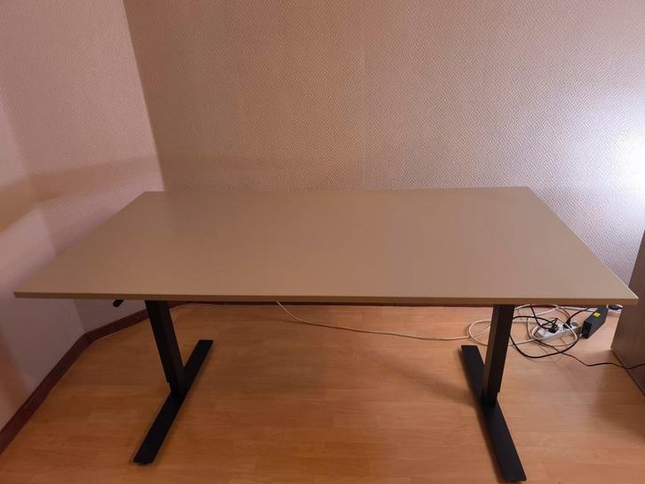 Bureau assis et debout Ikea Trotten 160x80, Maison & Meubles, Bureaux, Comme neuf, Bureau, Enlèvement
