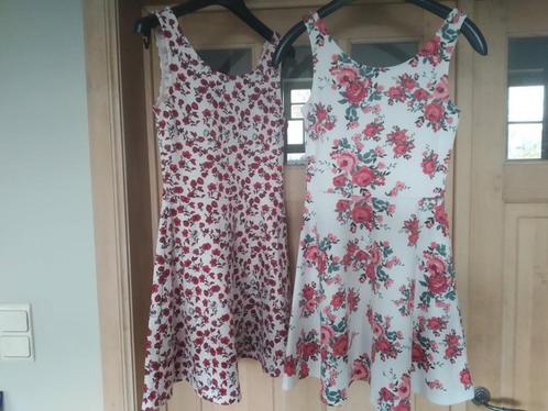 2 zomerse bloemenkleedjes Divided maat 34, Kleding | Dames, Jurken, Zo goed als nieuw, Maat 34 (XS) of kleiner, Overige kleuren