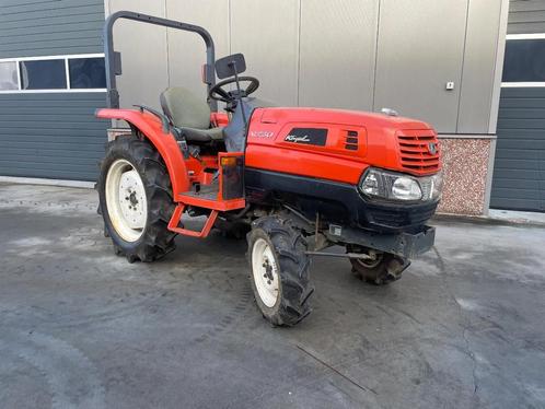 Kubota KL 230 compact tractor mini tractor 23 pk, Zakelijke goederen, Machines en Bouw | Tuin, Park en Bosbouw, Overige typen