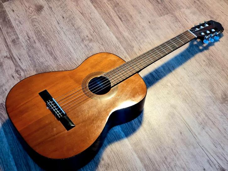 Morris G200 Made in Japan, 1970s klassieke gitaar, Muziek en Instrumenten, Snaarinstrumenten | Gitaren | Akoestisch, Ophalen