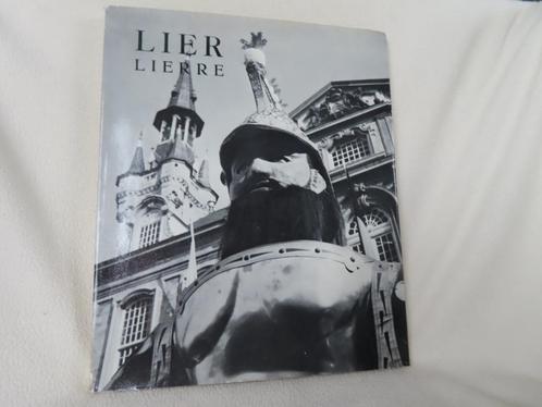 Signé / Lier - Lierre Ville historique – J.E. Buschmann, Livres, Histoire & Politique, Utilisé, 20e siècle ou après, Enlèvement ou Envoi