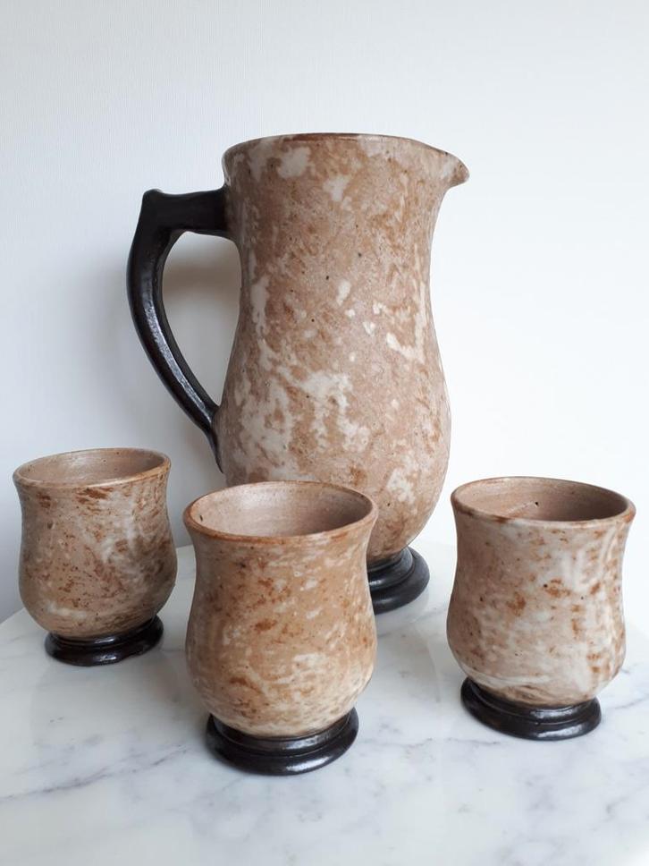 Cruche vintage Armogrès avec trois tasses en grès, Antiquités & Art, Antiquités | Vases, Enlèvement ou Envoi