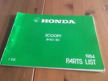 Honda Scoopy SH 50 parts list eerste model  beschikbaar voor biedingen