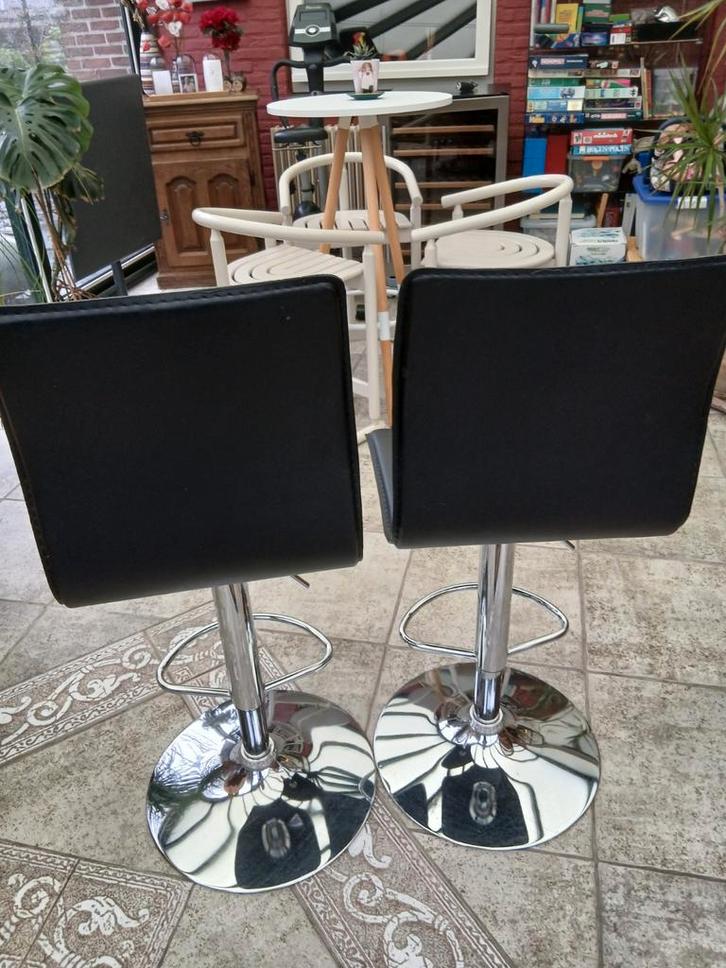 Hoge zwarte stoelen, Huis en Inrichting, Stoelen, Zwart, Ophalen