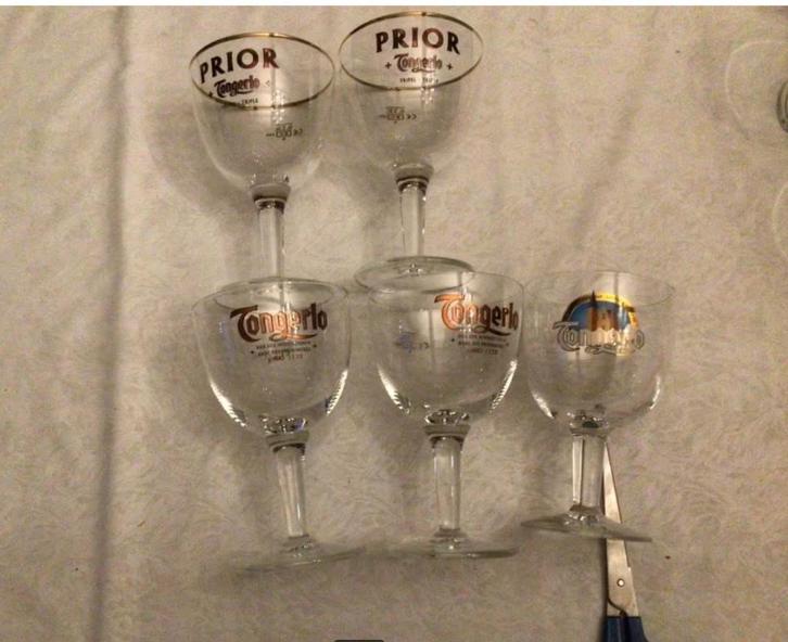7 Oude Tongerlo Bierglazen op voet, Verzamelen, Biermerken, Ophalen of Verzenden