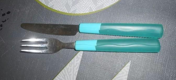 Tupperware : couverts à dessert, Maison & Meubles, Cuisine | Couverts, Neuf, Ensemble de couverts, Enlèvement ou Envoi