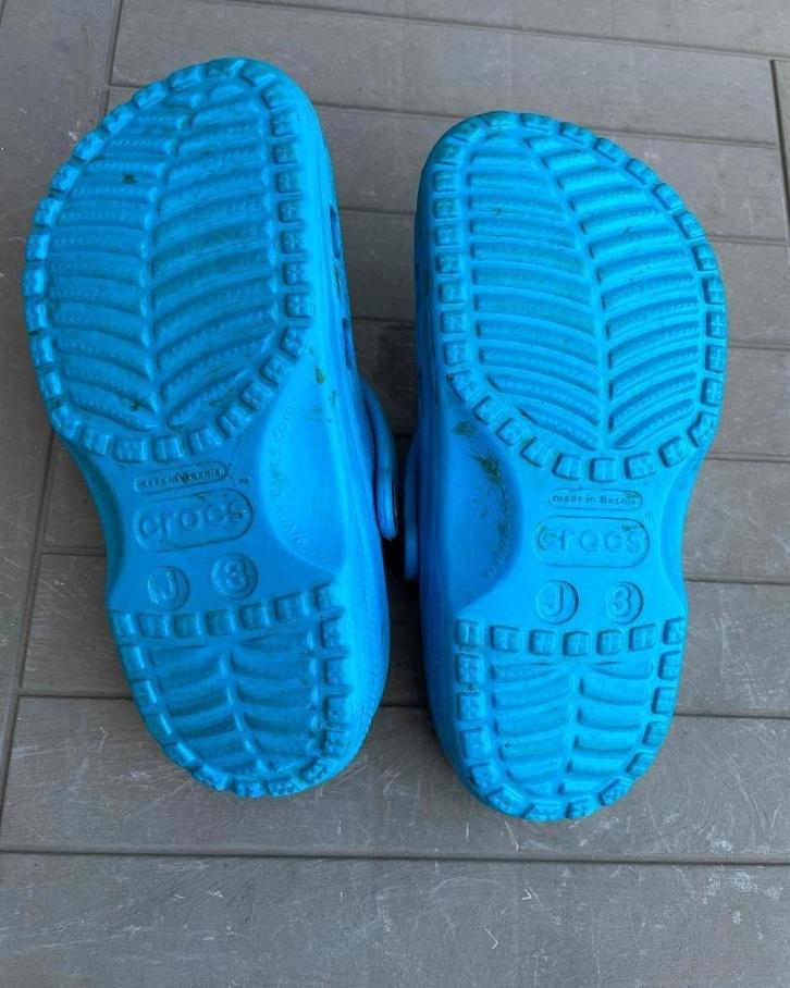 Crocs pour enfant, Enfants & Bébés, Vêtements enfant | Chaussures & Chaussettes, Utilisé, Autres types, Garçon ou Fille, Enlèvement