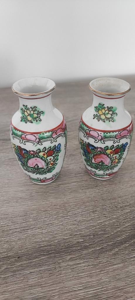 4 kleine vaasjes, Antiek en Kunst, Antiek | Vazen, Ophalen of Verzenden