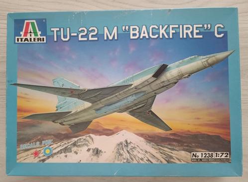 Italeri TU-22 M Backfire C 1/72, Hobby & Loisirs créatifs, Modélisme | Avions & Hélicoptères, Comme neuf, Avion, 1:72 à 1:144