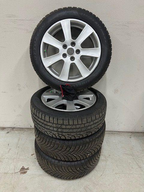 Winterset Toyota Avensis Firestone Winterhawk 4 215/55 R17, Auto-onderdelen, Banden en Velgen, Banden en Velgen, Winterbanden