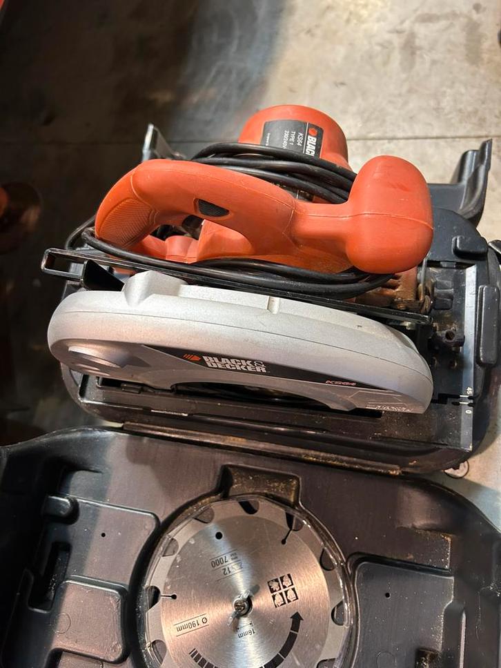 Defect!!! Black en decker cirkelzaag KS64, Doe-het-zelf en Bouw, Gereedschap | Zaagmachines, Cirkelzaag, Ophalen of Verzenden