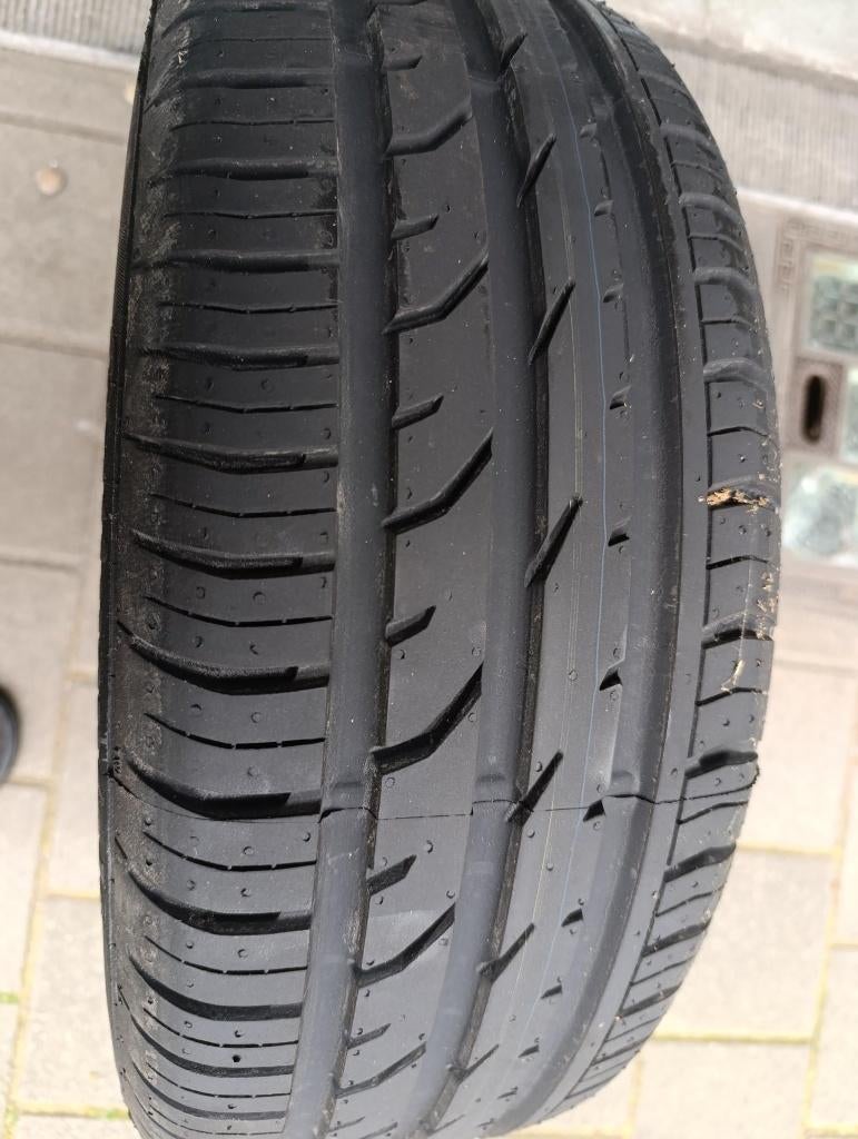 Pneu continental neuf sur Jante neuve, Enlèvement, Pneu(s)