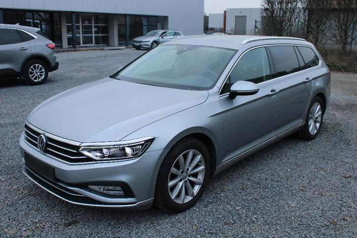 Vw Passat Variant 1.6TDi SCR DSG AUTOMATIC *LED MATRIX* GPS, Auto's, Volkswagen, Bedrijf, Te koop, Passat, ABS, Achteruitrijcamera