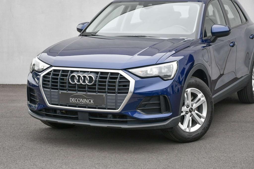 Audi Q3 45 TFSIe *CAMERA*LEDER*LED*ACC*DODEHOEK*CARPLAY*, Automaat, Gebruikt, Euro 6, 4 cilinders