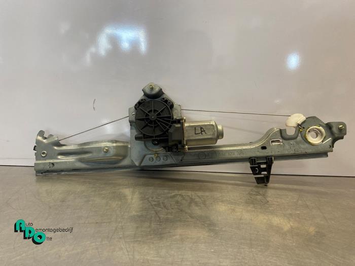 Mécanique vitre 4portes arrière gauche d'un Renault Modus, Renault, -, 3 mois de garantie, Utilisé