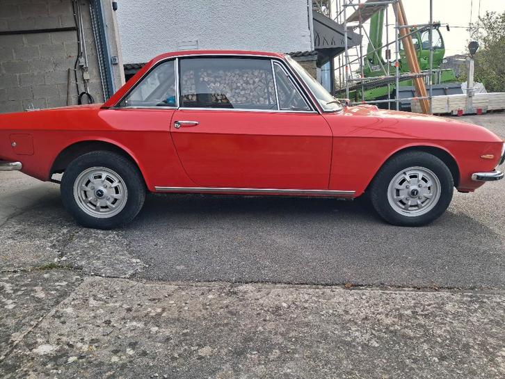 Lancia fulvia 1,3S, Autos, Lancia, Particulier, Autres modèles, Essence, Coupé, 2 portes, Boîte manuelle, Rouge, Noir, Cuir, Traction avant