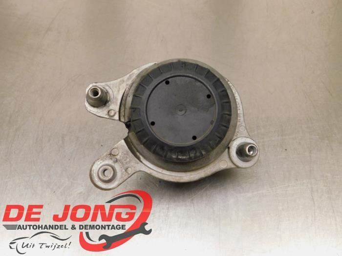 Support moteur d'un Mercedes C-Klasse, Autos : Pièces & Accessoires, Suspension & Châssis, Mercedes-Benz, Utilisé, 3 mois de garantie