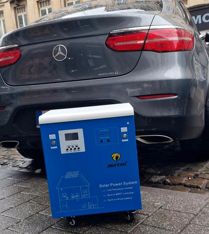 Batterie station d'alimentation portable 3kW convertisseur, Caravanes & Camping, Lampes de poche, Batterie, Enlèvement ou Envoi