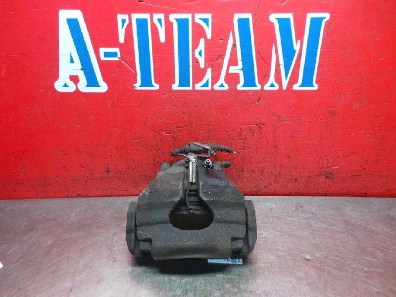 ETRIER DE FREIN AVANT GAUCHE Volkswagen Transporter T5, Utilisé, Volkswagen