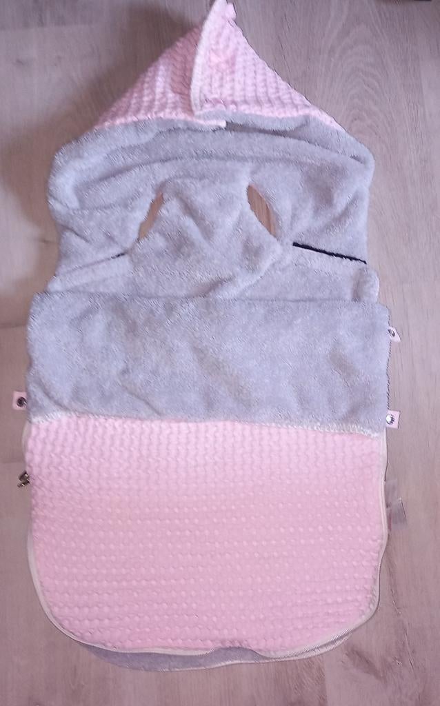 Roze voetenzak, Enlèvement